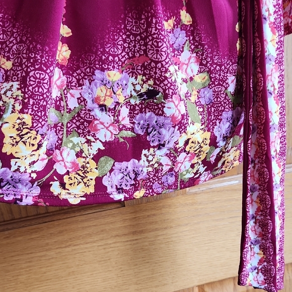 JM Collection Floral Belted Top - Picture 6 of 11